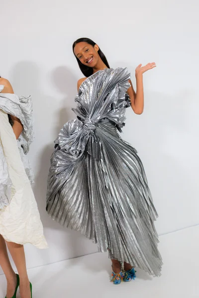Look 24